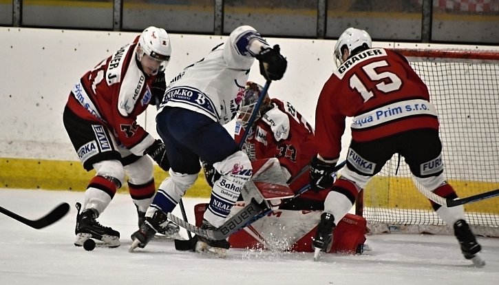 Hokejisté HC Rakovník podlehli ve druhém finále krajské hokejové ligy Čáslavi 3:5.
