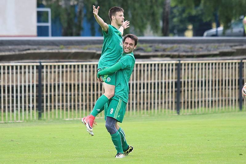 Z fotbalového utkání I.B třídy SK Rakovník B - Hostouň B (2:5)