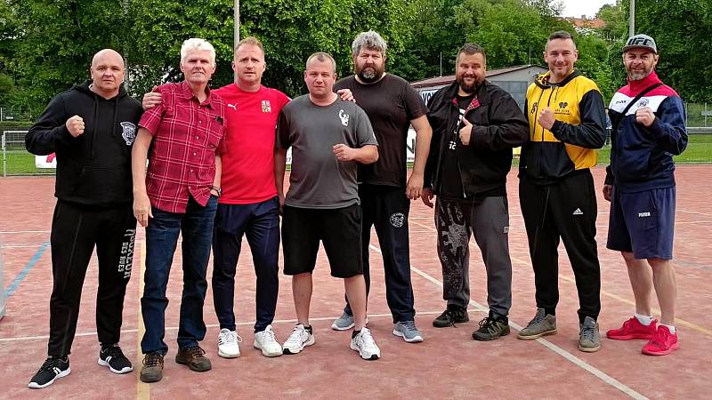 Soustředění SCM Plzeň se zúčastnilo spoustu boxerských oddílů a nechyběl zde ani Rakovnický oddíl TJTZ Rakovník.
