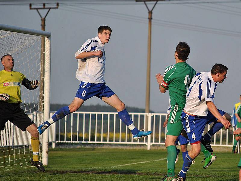 Derby dohrávka: Nové Strašecí - Tatran Rakovník 1:1