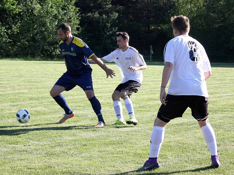 Olešná (v tmavém) v magnetu kola přejela velkým obratem Lužnou 6:3. 