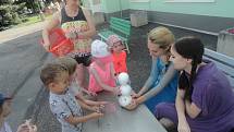 Pro děti z rakovnické Mateřské školky Průběžná připravili Dětský den.