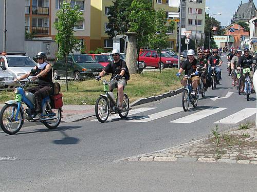 Druhé setkání majitelů mopedů Stadion v Rakovníku a na Křivoklátě