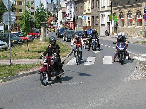 Druhé setkání majitelů mopedů Stadion v Rakovníku a na Křivoklátě