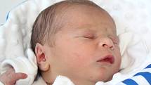 OLIVER ŠMÍD, PAVLÍKOV Narodil se 17. prosince 2017. Po porodu vážil 3,57 kg a měřil 51 cm. Rodiče jsou Simona a Martin.