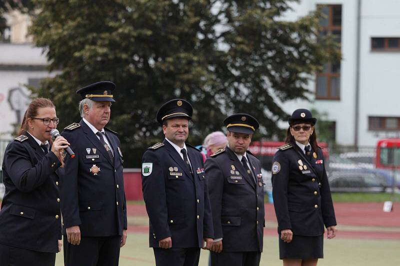 Krajské setkání přípravek Středočeského kraje na hřišti u rakovnické sokolovny, závody malých hasičů.