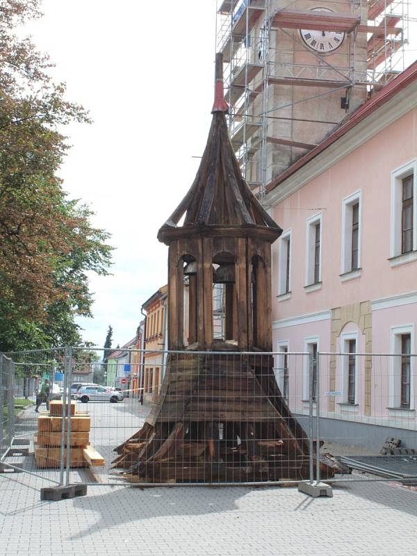 Oprava věže budovy historické radnice