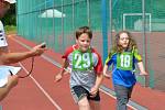 Olympijského běhu v Novém Strašecí se zúčastnili děti i dospělí.