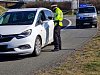 Zdrogovaný řidič v Třebíči na sebe upozornil mobilním telefonem