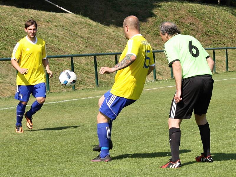 Olympie ve šlágru 24. kola okresního přeboru vyhrála nad Kněževsí 3:1 a má ještě šanci na obhajobu okresního titulu. Foto: Alžběta Brabcová