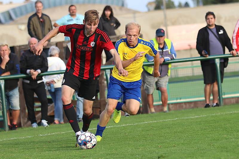 Z fotbalového utkání České fotbalové ligy SK Rakovník - Domažlice (1:0)