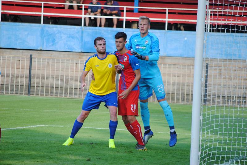 SK Rakovník prohrál v úvodním kole ČFL s Viktorií Plzeň B 0:3 (0:0).