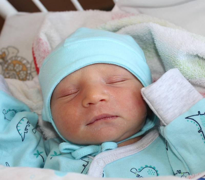 MAXIM MIROSLAV AWERSVALD, NOVÉ STRAŠECÍ Narodil se 16. prosince 2017. Po porodu vážil 3,50 kg a měřil 51 cm. Rodiče jsou Hana a David. Bratr Filip.
