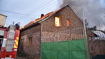 Požár rodinného domu v Krupé.