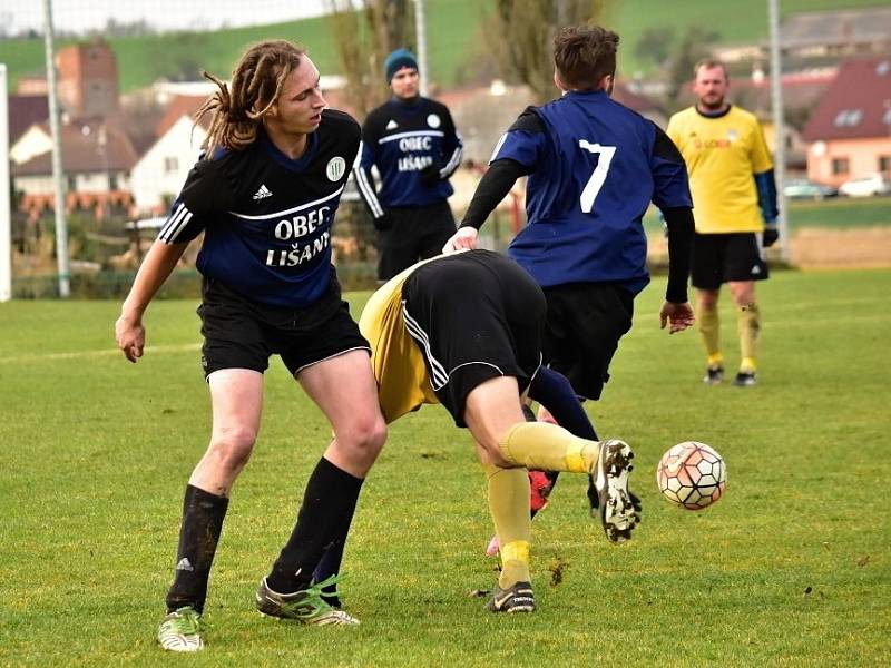 Lišany (v tmavém) porazily v dohrávce OP Městečko, ale až na penalty. 