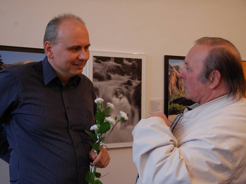 Zahájení výstavy fotografií Jiřiho Rozinka ve Výstavní síni Na radnici