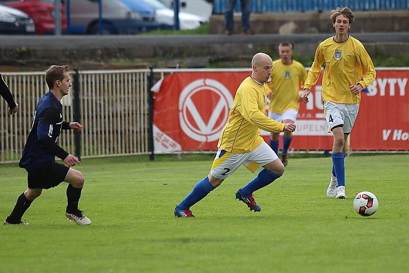 Z fotbalového utkání krajské I.B třídy SK Rakovník B - Lišany (6:1)