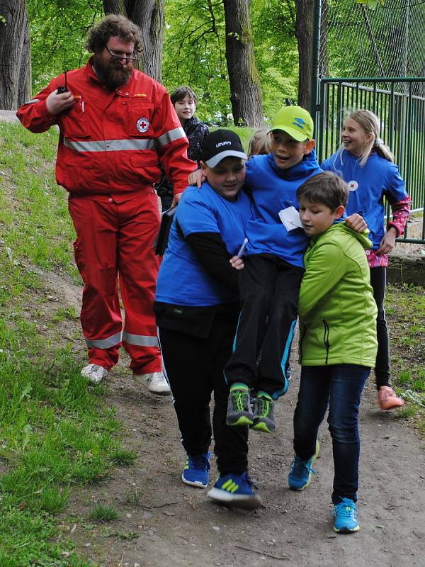 V Čermákových sadech se uskutečnila Soutěž mladých zdravotníků. Krajské kolo se uskuteční 31. května v Mladé Boleslavi.