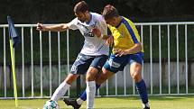 SK Rakovník (ve žlutém) - Jiskra Domažlice 0:3.