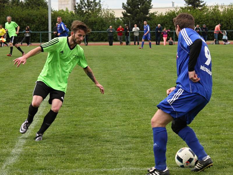 Fotbalisté Olympie porazili ve šlágru 22. kola okresního přeboru Městečko 3:1.