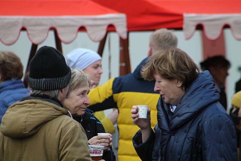 Ze zabijačky na pivovarském dvoře v Rakovníku.