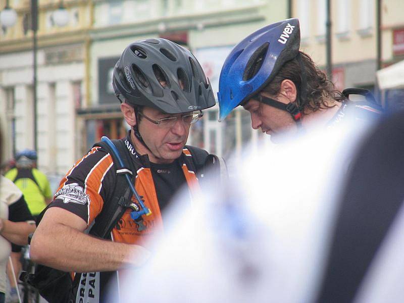 Zahájení cyklování a příprava na noční orientační závod