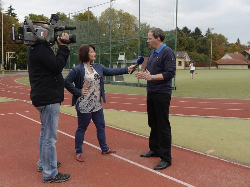 Sokolové v Rakovníku se připojili do projektu Česko sportuje. Přijel i držitel dvou zlatých olympijských medailí Martin Doktor a i ministr školství Marcel Chládek  