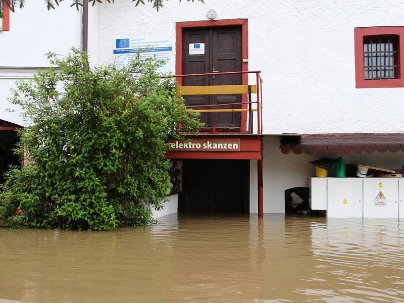 Berounka atakovala šlovický mlýn