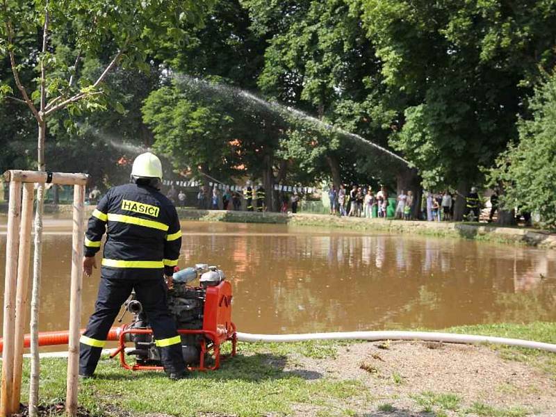 Oslavy 700. výročí založení obce Nesuchyně