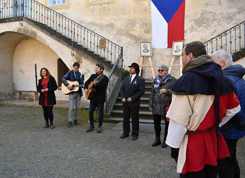 Na hradě Křivoklát si připomněli výročí od založení samostatného československého státu.