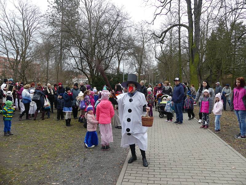 Hlavním tématem masopustu v Rakovníku byla zima.