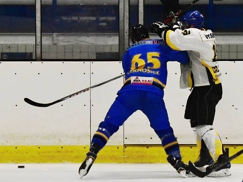 Hokejisté HC Rakovník rozstříleli Černošice 9:3.