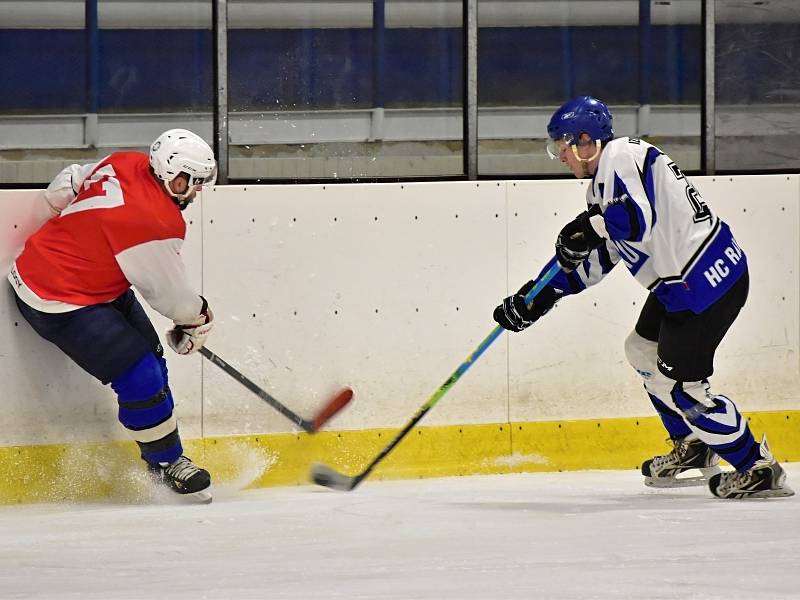 HC Rakovník B prohrál doma se Žebrákem 2:8.