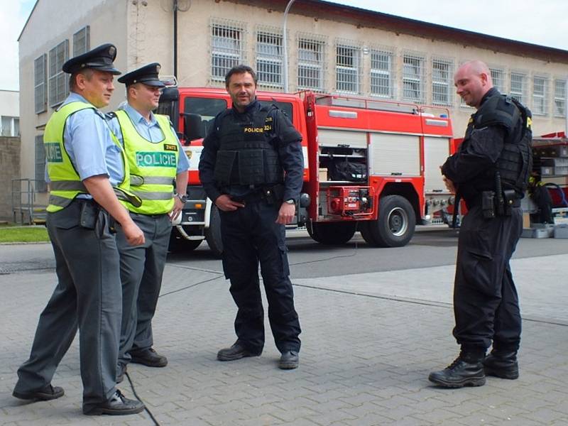 Ve věznici Oráčov se odehrálo taktické cvičení.