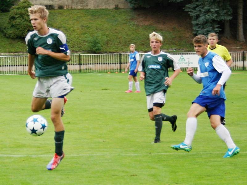 Starší dorostenci SK Rakovník v dorostenecké divizi prohráli s Táborskem B 0:5, mladší dorostenci se stejným soupeřem po penaltách.