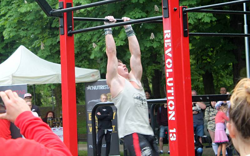 Pátý ročník Street workout Battle v Čermákových sadech.