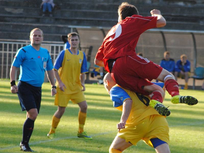 SK Rakovník nakonec porazil Nové Strašecí až v pokutových kopech 