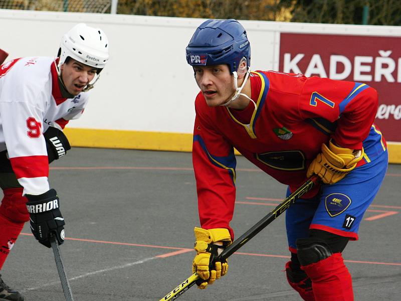 Rakovničtí hokejbalisté prohráli s mistrem extraligy - Kert Parkem Praha 1:3.