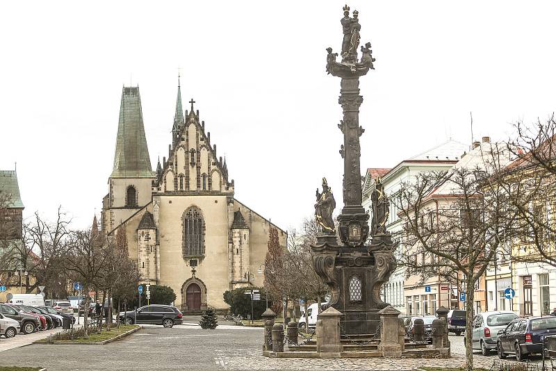 Husovo náměstí v Rakovníku.