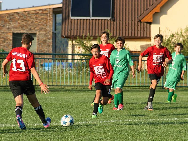 V mládežnickém fotbalovém turnaji MRak Cup triumfovala v kategorii U14 Vlašim, v kategorii U15 byl nejlepší Motorlet. 