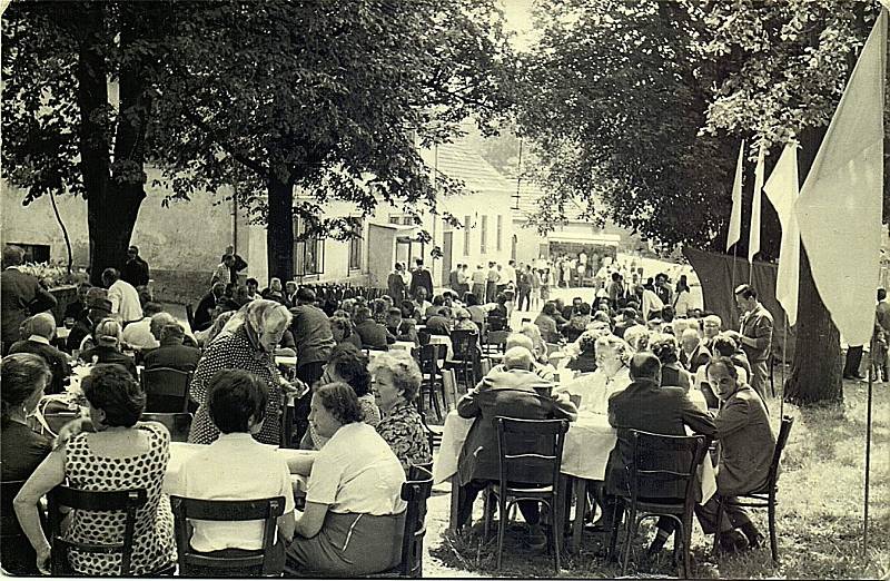 Občané Šanova v roce 1966.