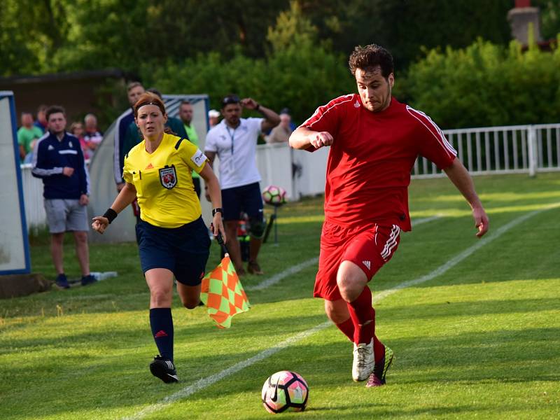 Fotbalisté Nového Strašecí zdolali Rejšice 3:0.