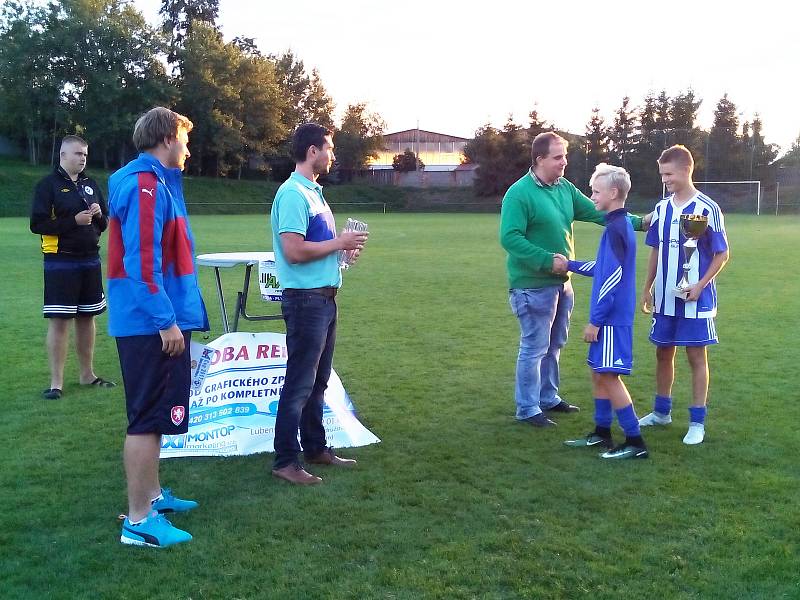 V mládežnickém fotbalovém turnaji MRak Cup triumfovala v kategorii U14 Vlašim, v kategorii U15 byl nejlepší Motorlet.