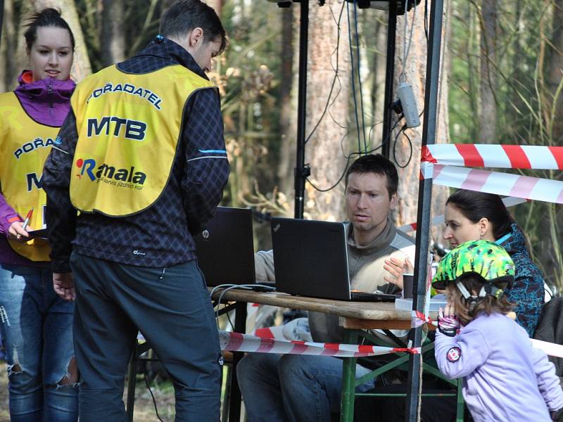 První závod druhého ročníku LOKO MTB Cupu 2015 Rakovník