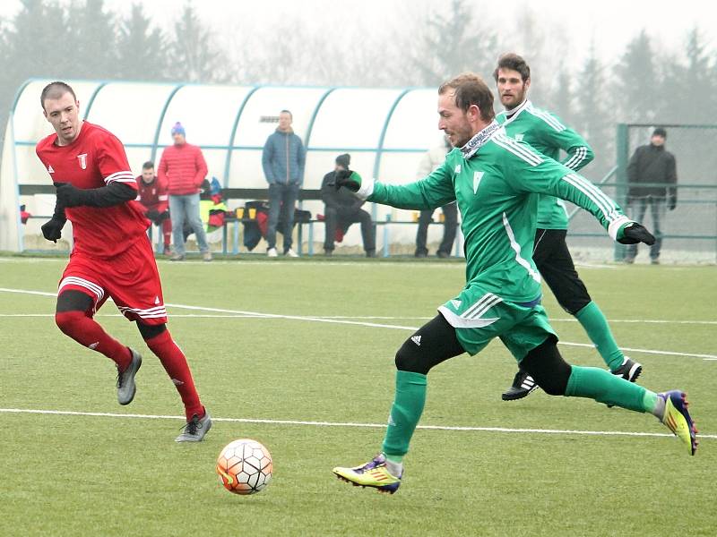 Rakovnický Tatran si v přípravném duelu poradil s Libušínem 5:0.