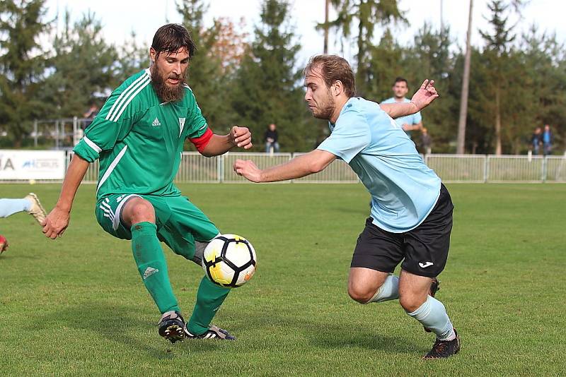 Z fotbalového utkání divize Tatran Rakovník - Chomutov (2:1)