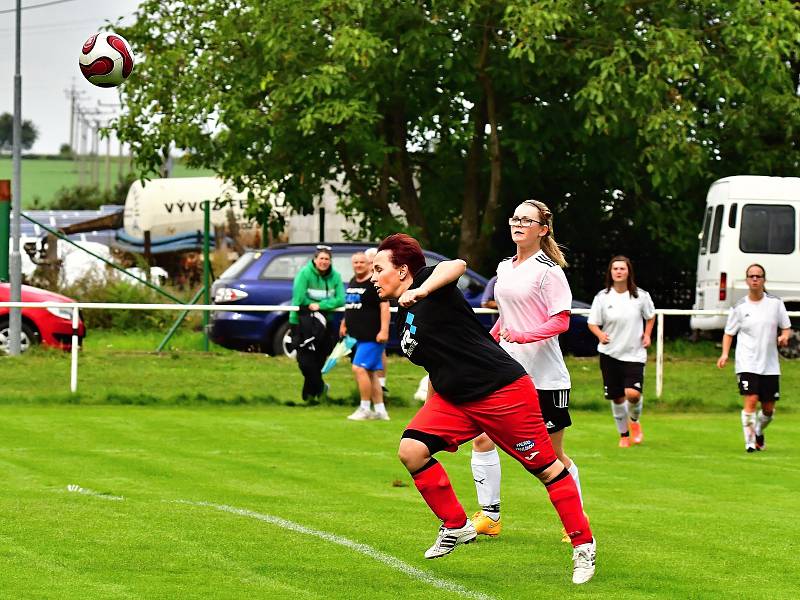 Lvice z Pavlíkova porazily v prvním divizním kole Mělník 4:1.