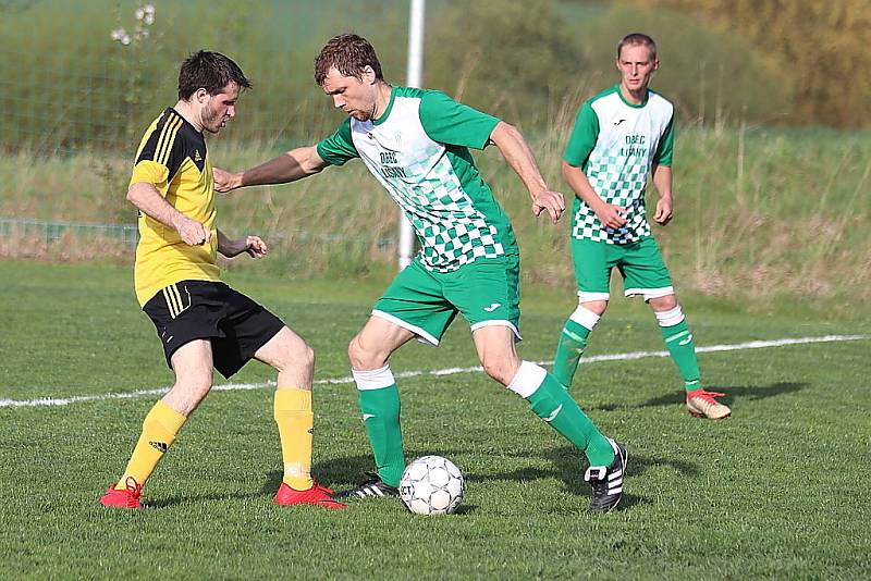 Z fotbalového utkání I.B třídy Lišany - Zavidov (0:5)