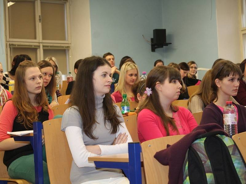 Seminář na téma nový občanský zákoník na rakovnickém gymnáziu