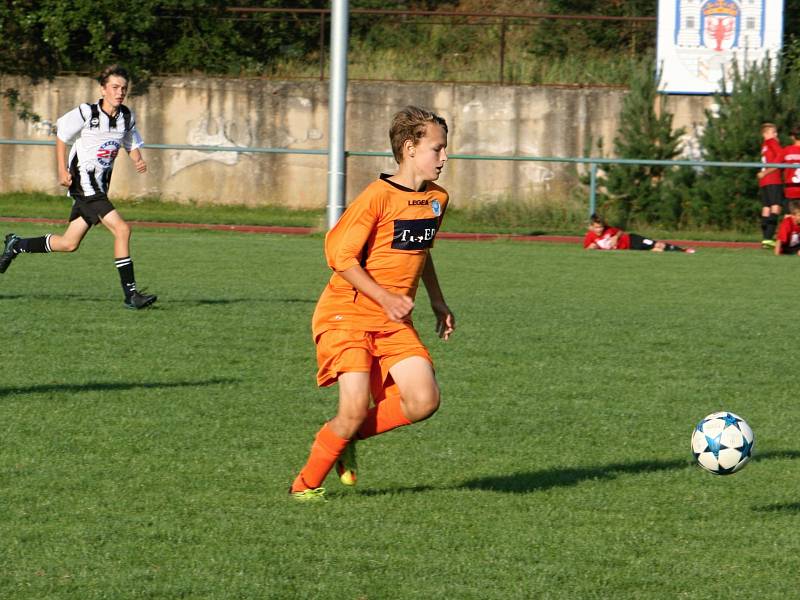 V mládežnickém fotbalovém turnaji MRak Cup triumfovala v kategorii U14 Vlašim, v kategorii U15 byl nejlepší Motorlet. 